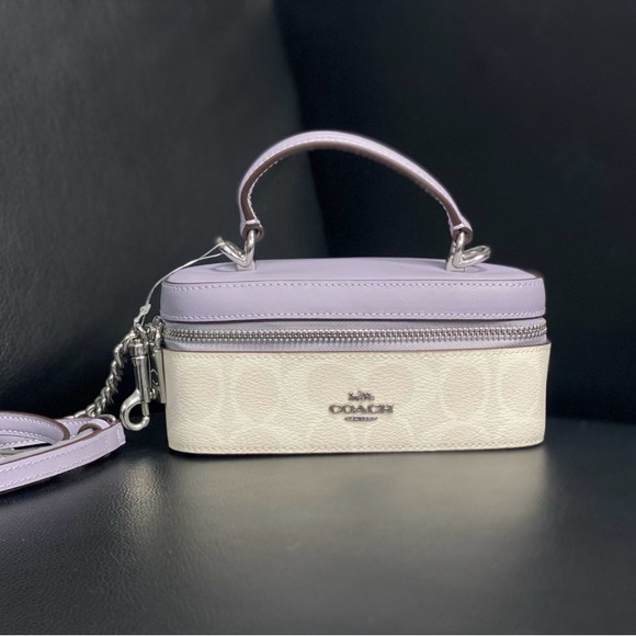 Coach Train Case Crossbody In Signature Canvas # CJ522 - Picture 1 of 9